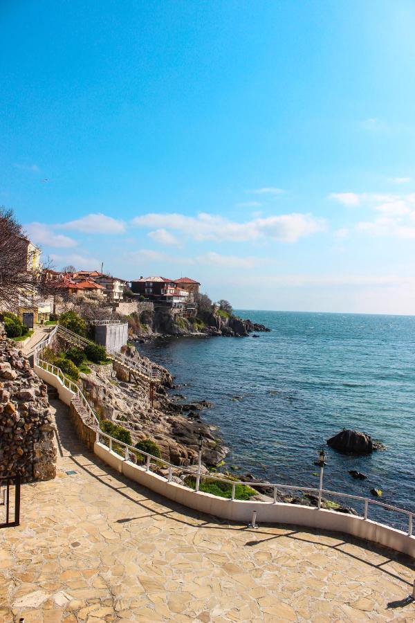 Family Hotel Caza Del Mare Sozopol Exteriör bild